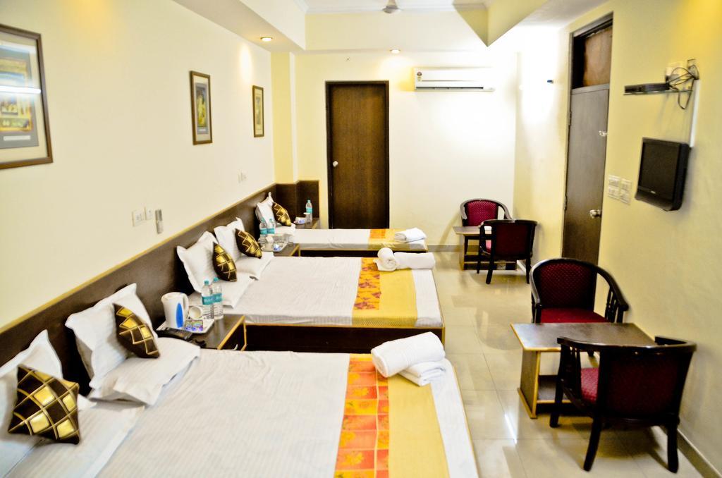 Hotel Ananta Inn Dzsaipur Kültér fotó