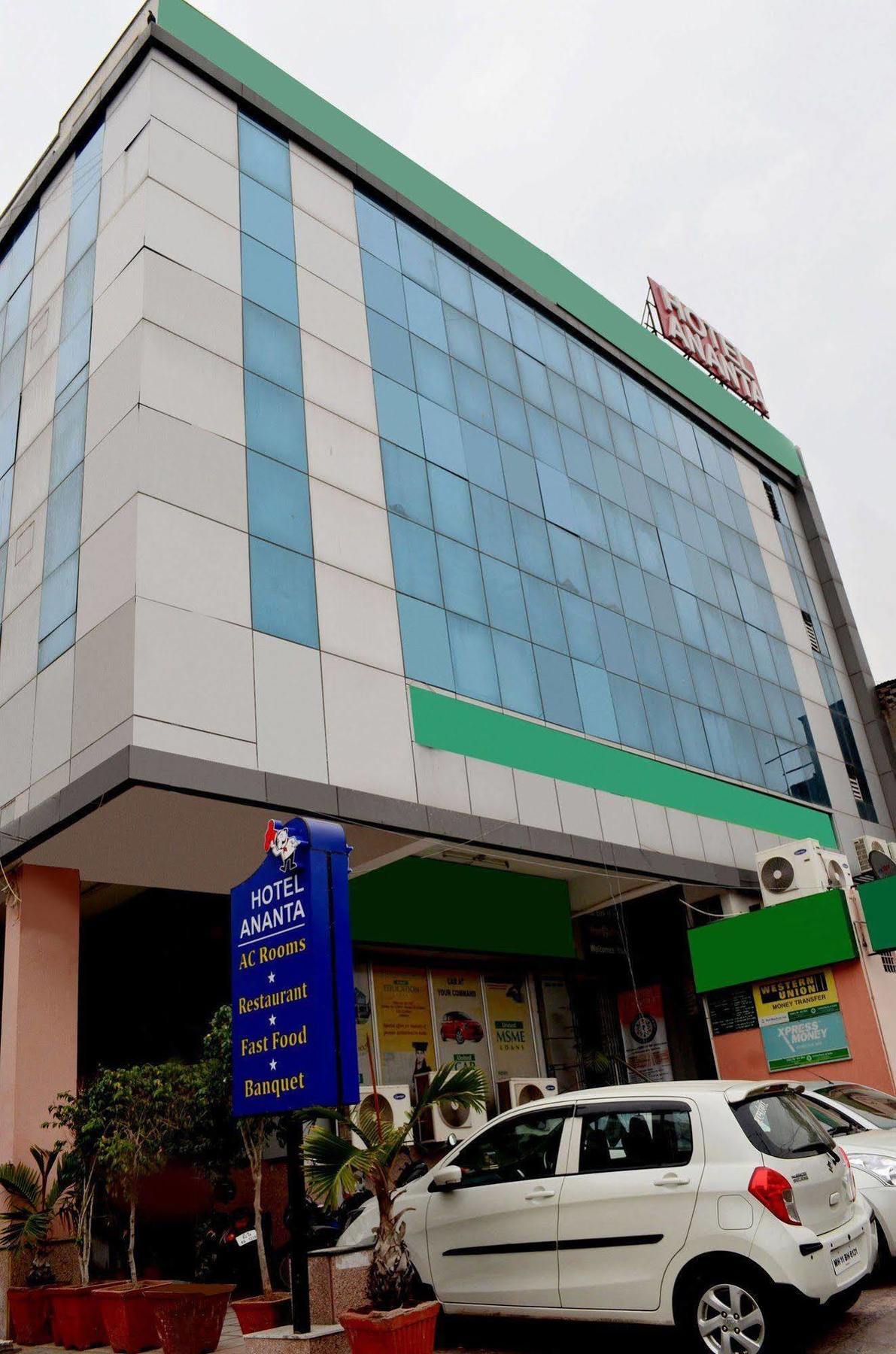 Hotel Ananta Inn Dzsaipur Kültér fotó